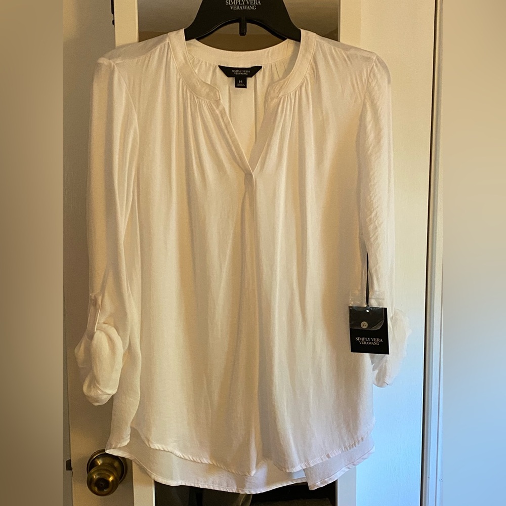 Simply, Vera Wang dressy blouse V-neck, NWT